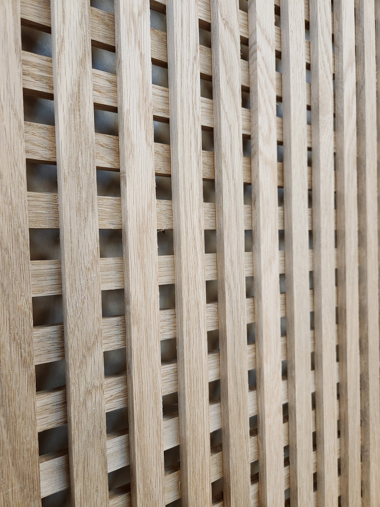 Customizable Lattice Slatted Partition Wall