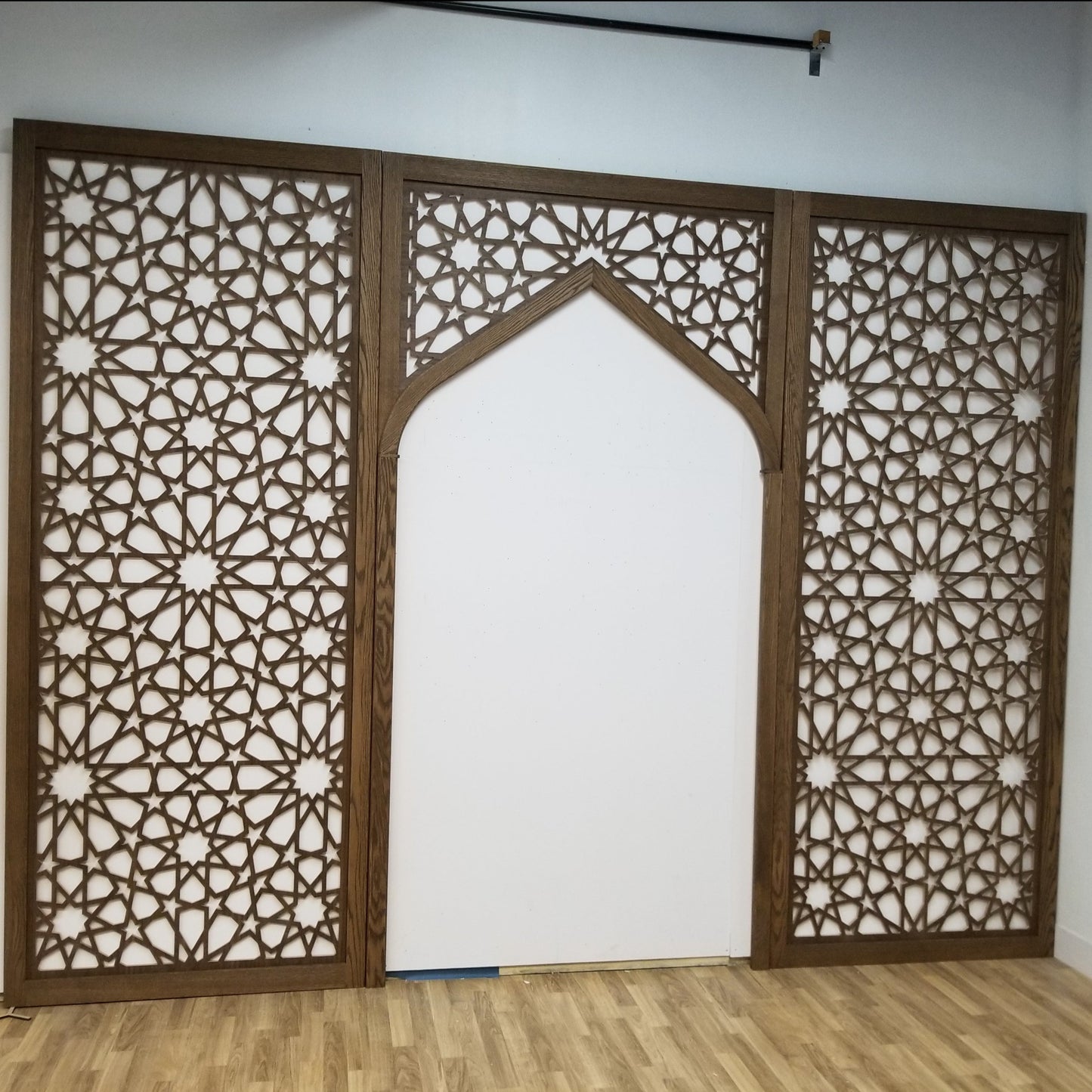 Indian custom wall dividers, Islamic panels, Mosque partition, Mosque separator, custom panel, room divider, room dividers , craftivaart, Arc panel , Islamic divider, Islamic design, Masjid divider, mosque panel, Islamic room divider, Mashrabiya, DIY, Moroccan Designs , arc panel,