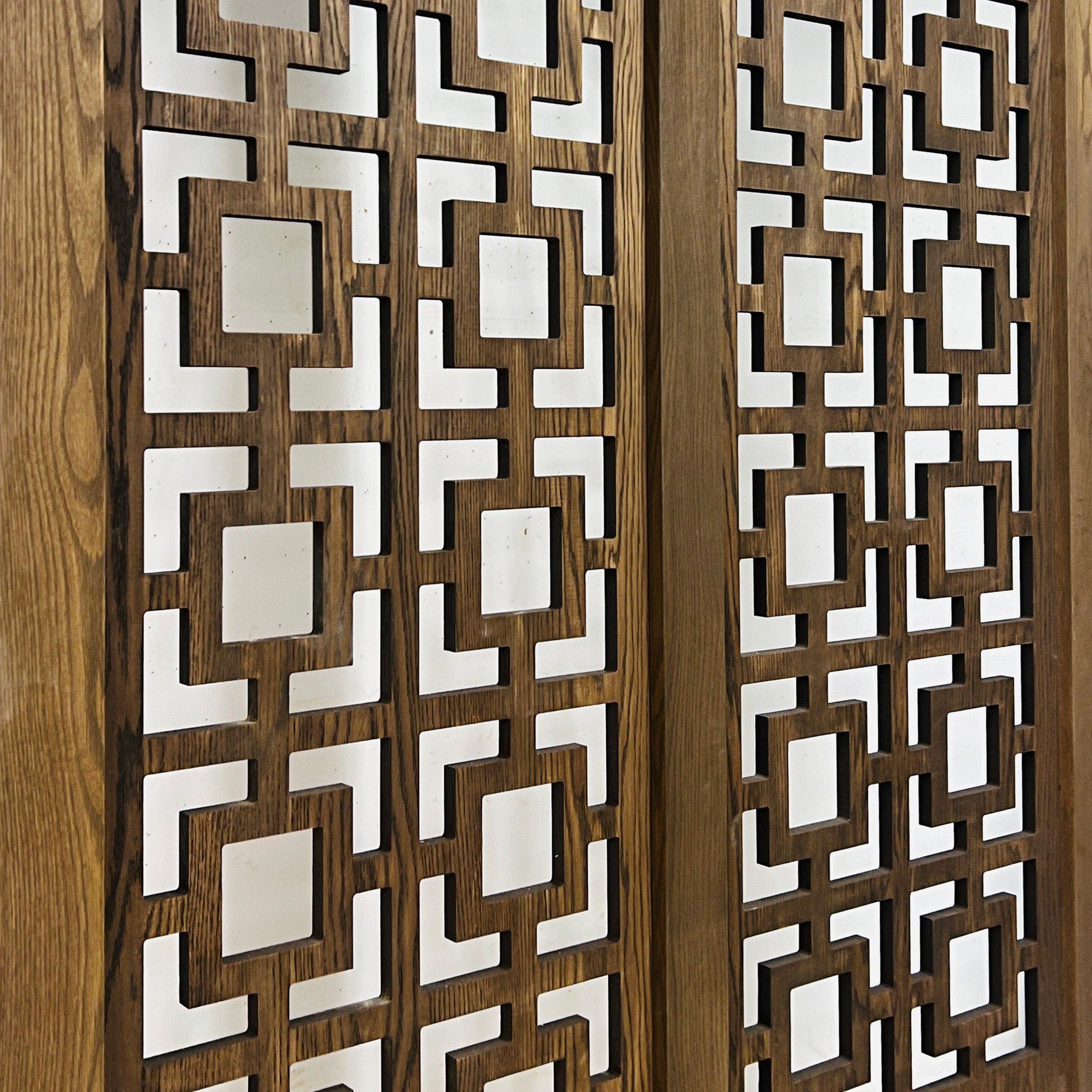 Celene Column Privacy Screens